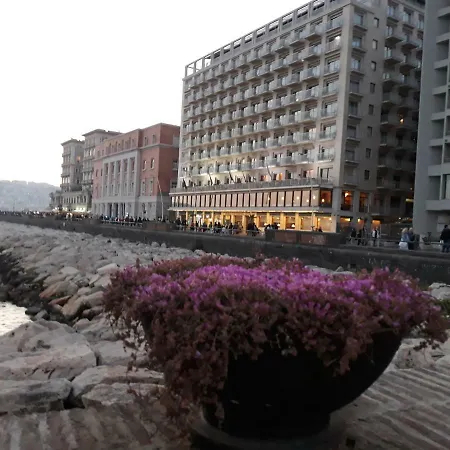 La Mansarda ナポリ