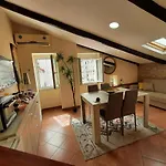 La Mansarda بيت للعطل